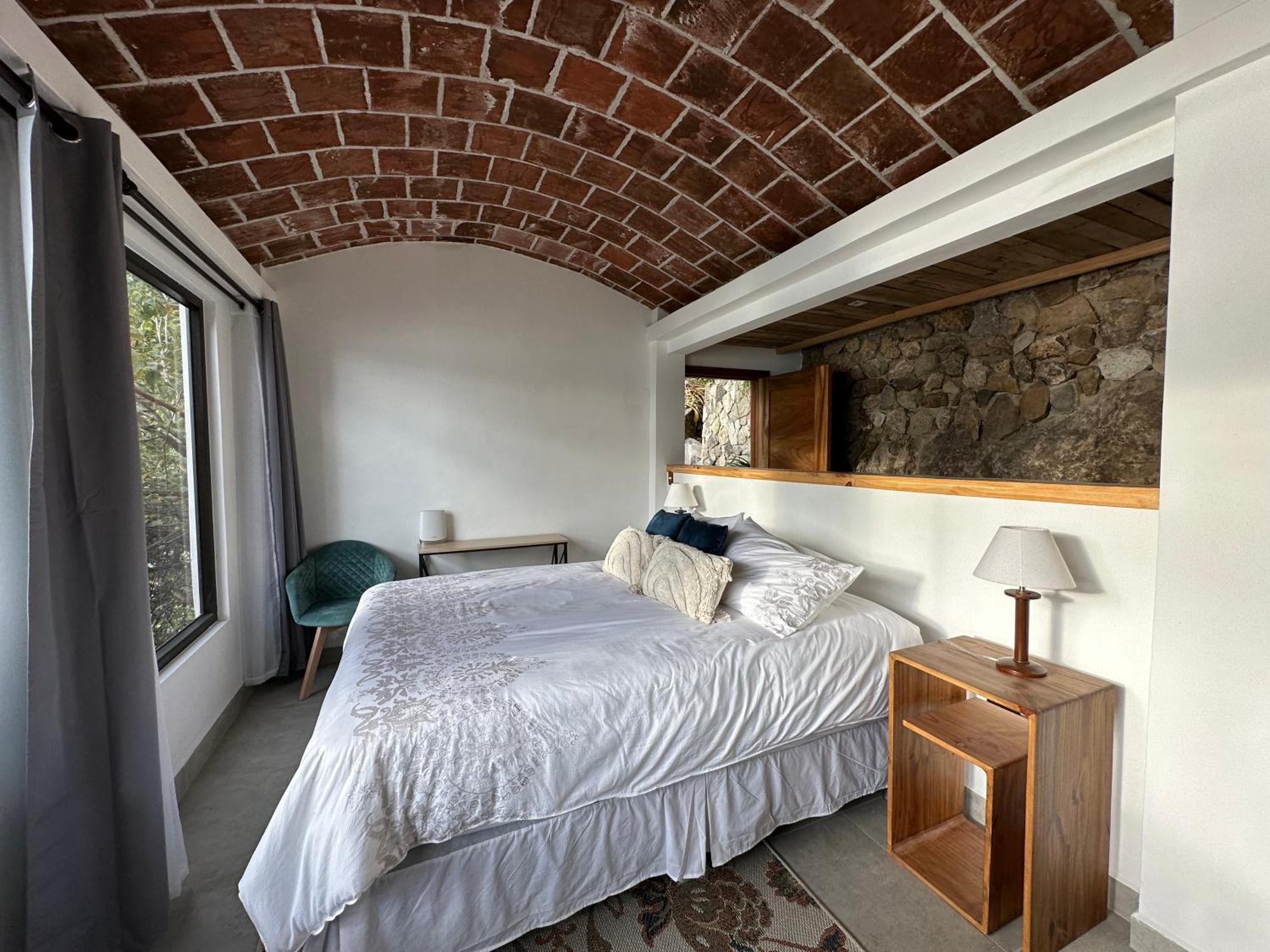 Atitlan Sunset Lodge Santa Cruz La Laguna Exterior photo
