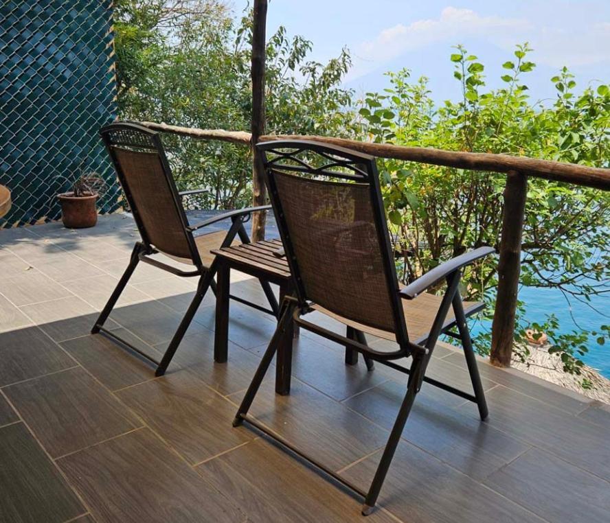 Atitlan Sunset Lodge Santa Cruz La Laguna Exterior photo