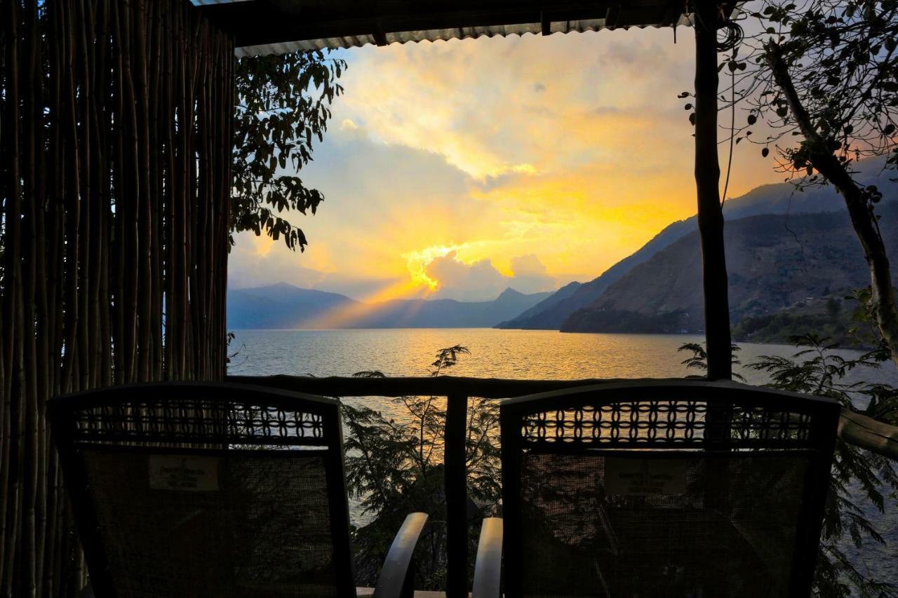 Atitlan Sunset Lodge Santa Cruz La Laguna Exterior photo